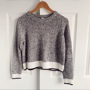 H&M Black and White Sweater Size Small